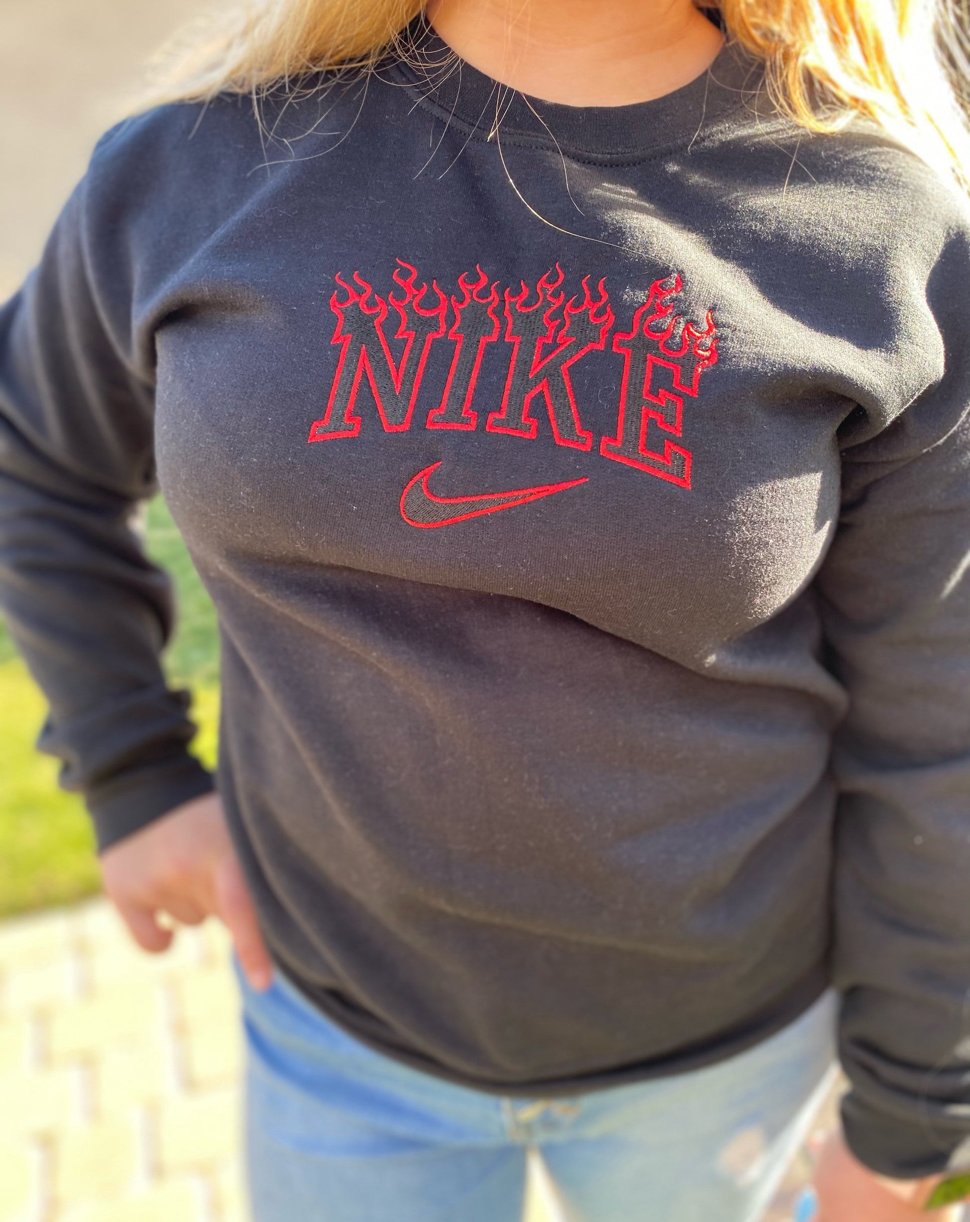 Embroidery Sweatshirt