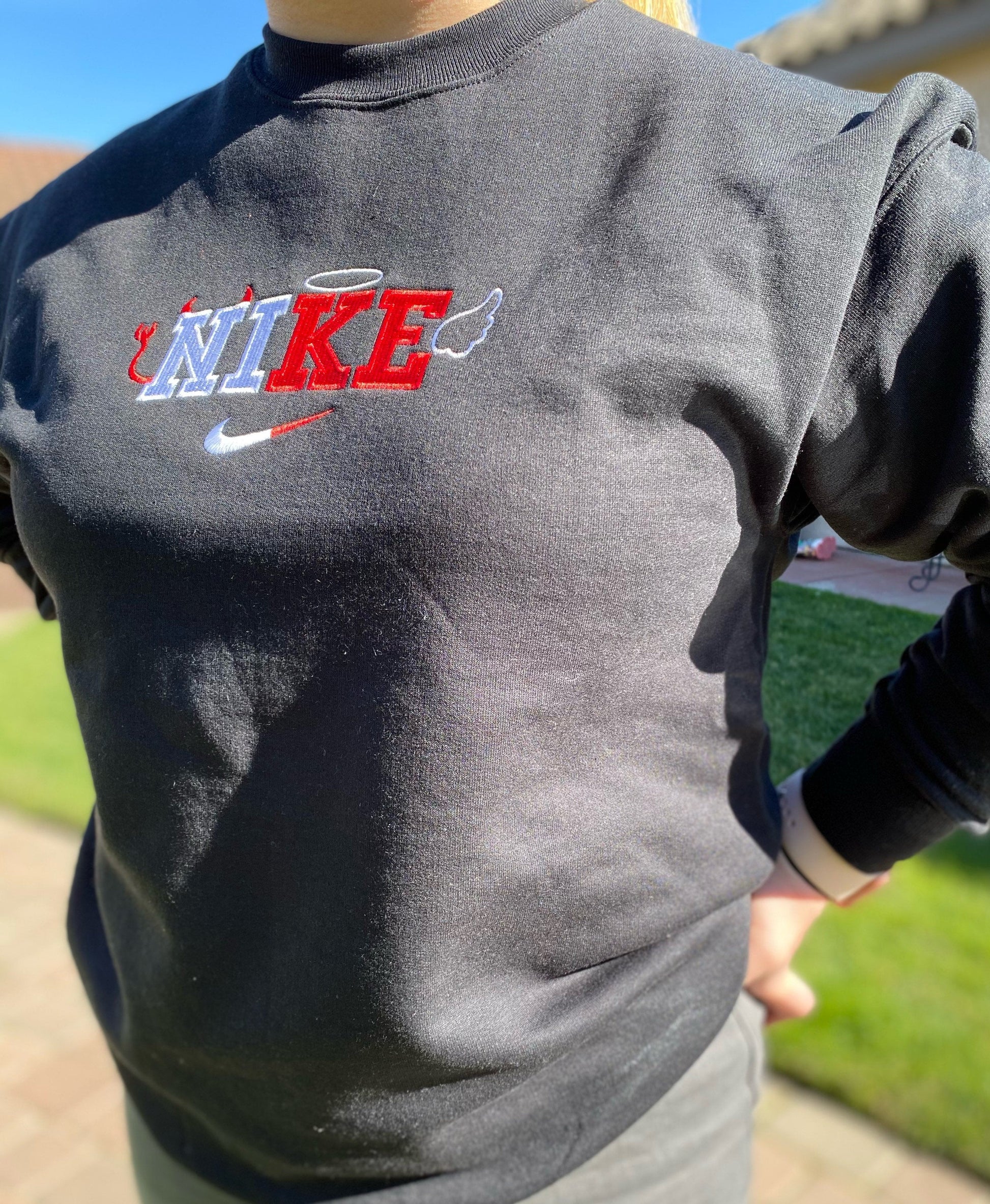 Embroidery Sweatshirt