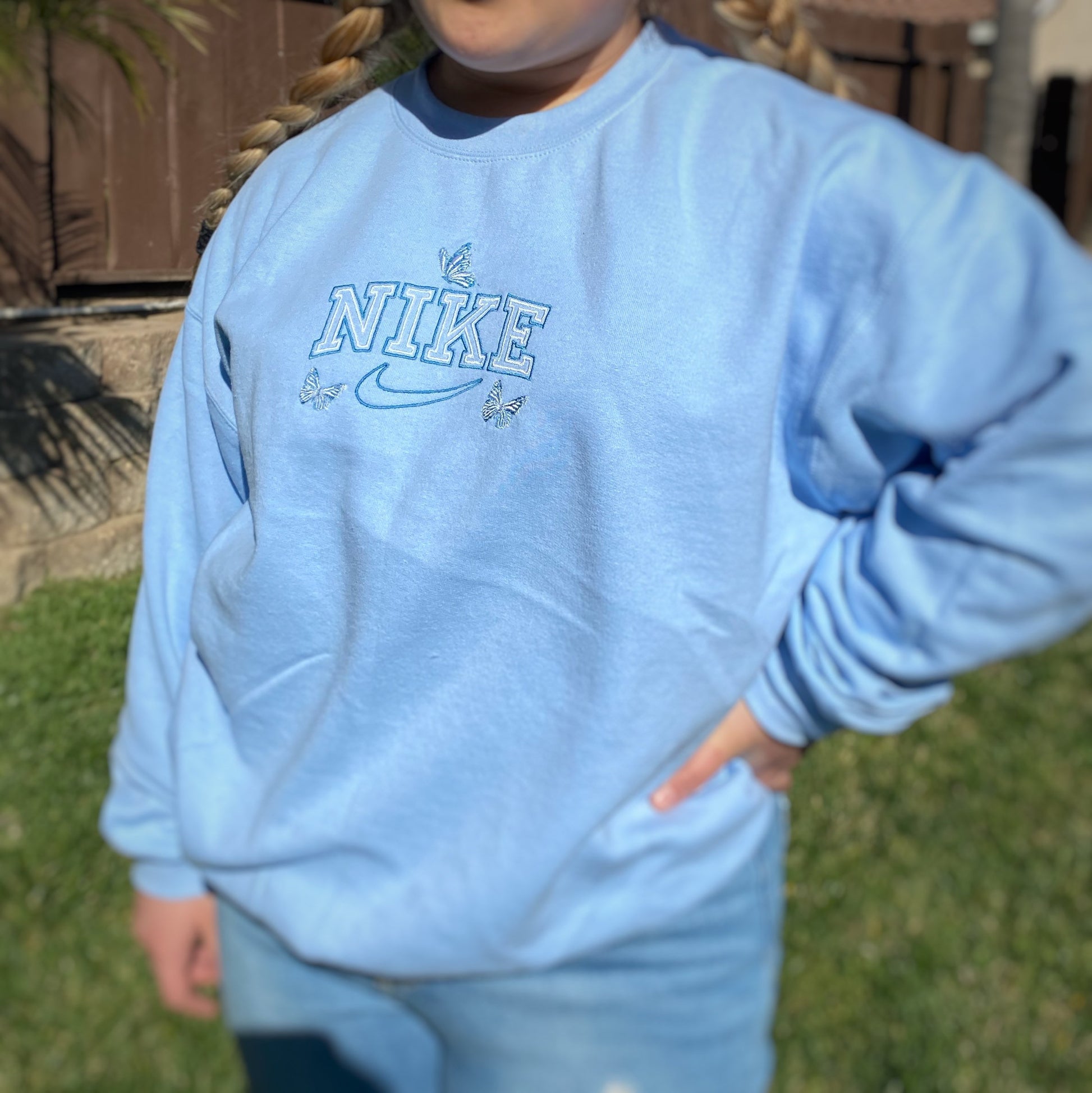 Embroidery Sweatshirt
