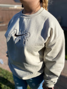 Embroidery Sweatshirt