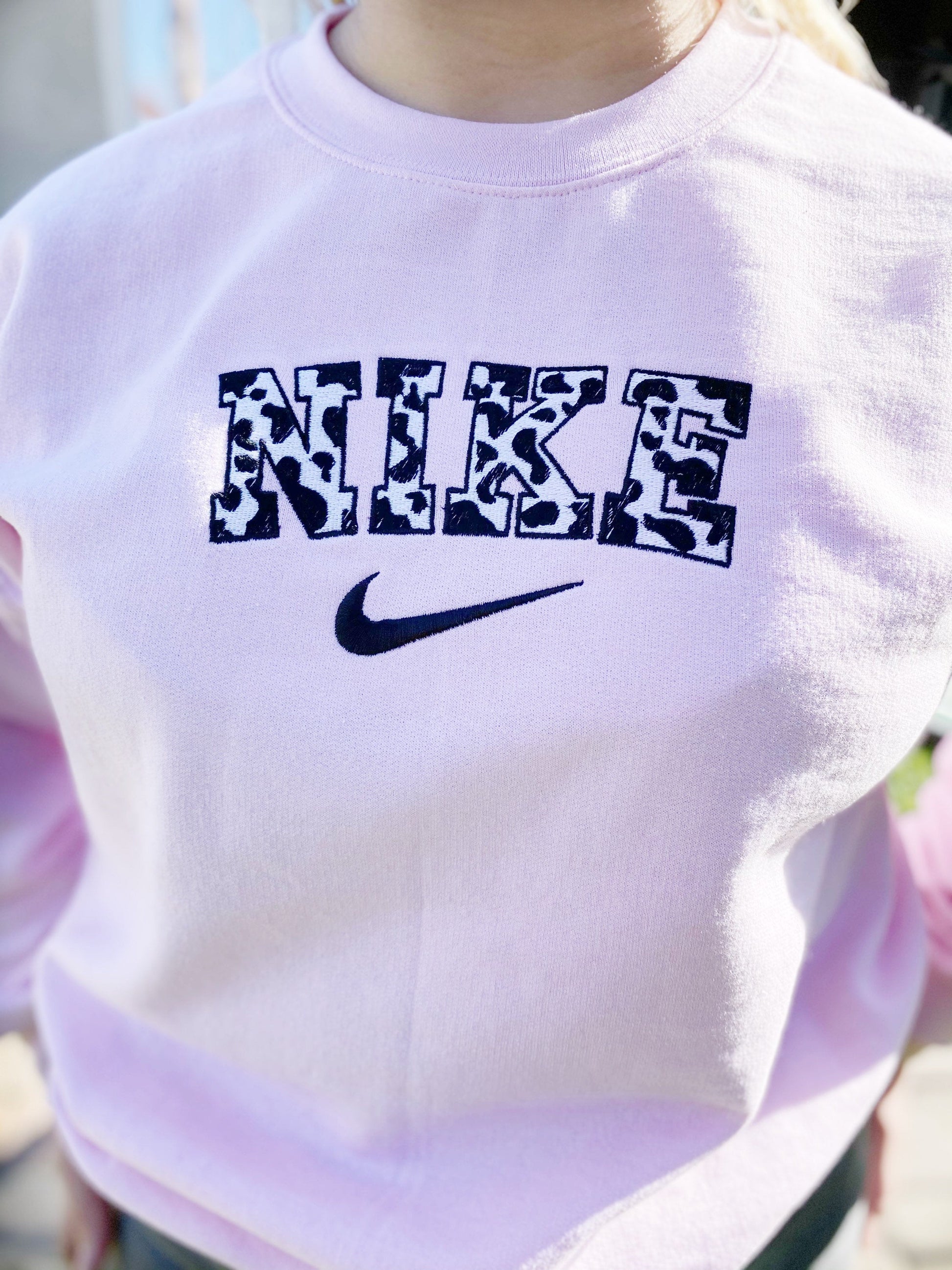 Embroidery Sweatshirt
